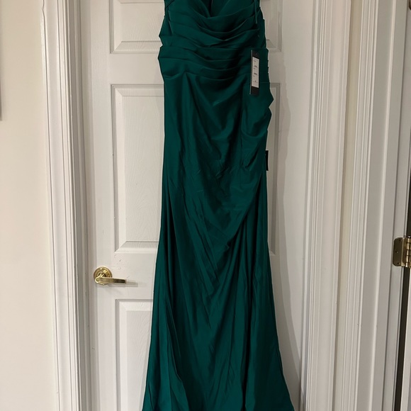 Rent The Runway - Own It Emerald Green Evening Dress Gown Size 20 - Picture 9 of 12